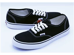 VANS AUTHENTIC